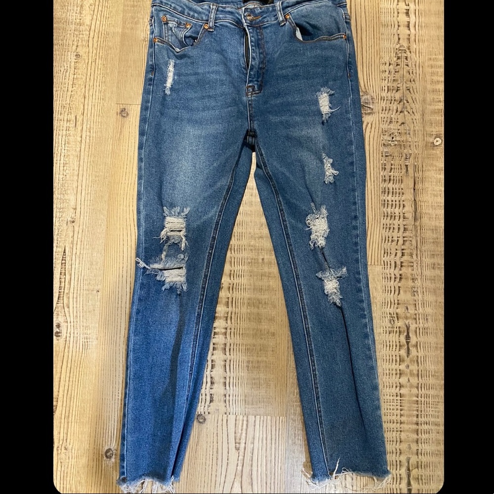 Distressed Skinny Jeans